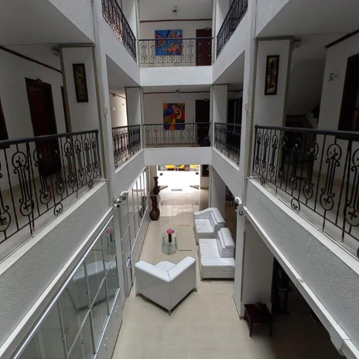 Hotel Davinci Каларка Экстерьер фото