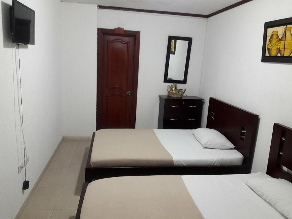 Hotel Davinci Каларка Экстерьер фото